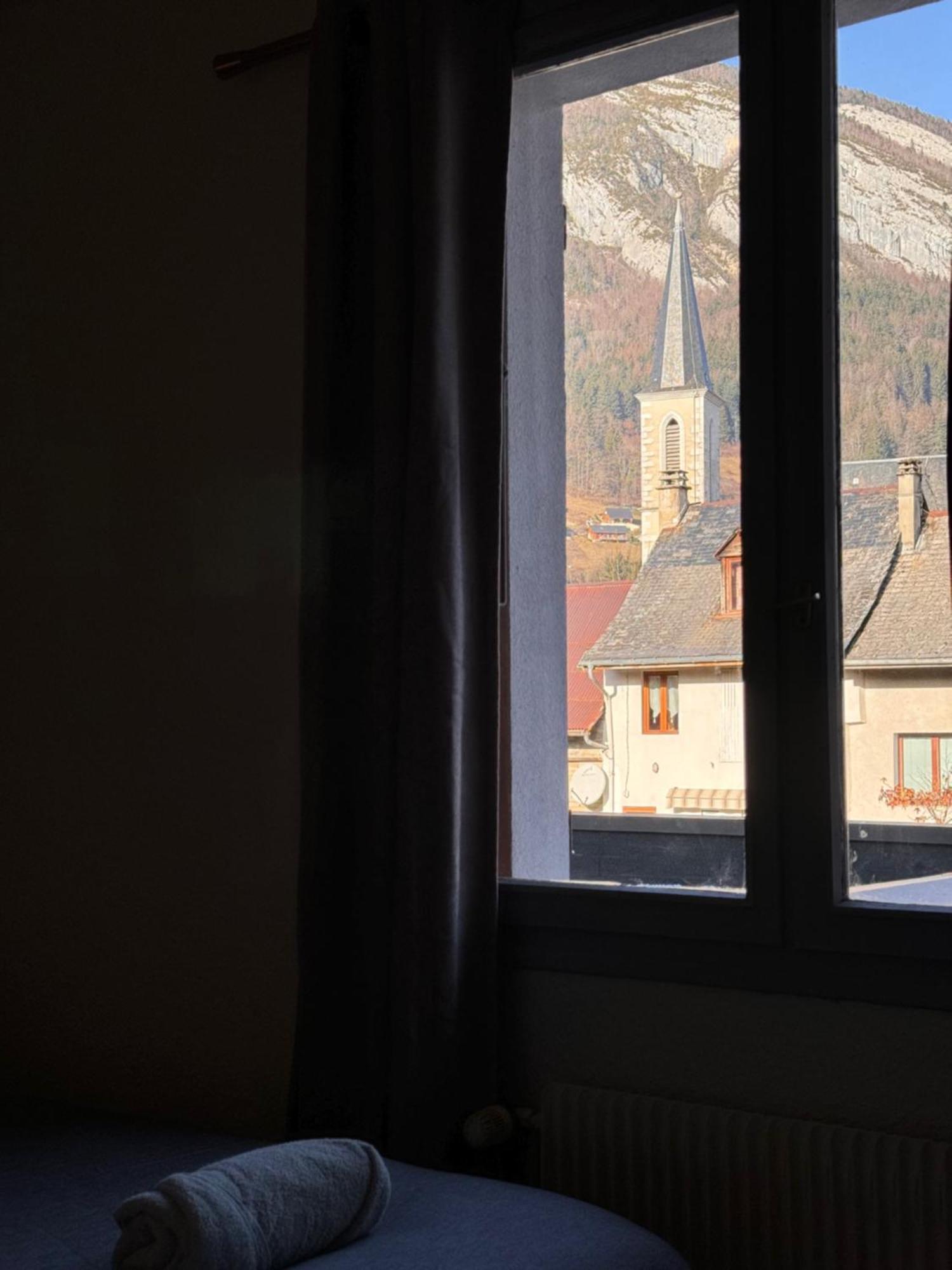 Saint-Pierre-d'Entremont  Le Grand Som - Chambres Au Coeur De La Chartreuse מראה חיצוני תמונה